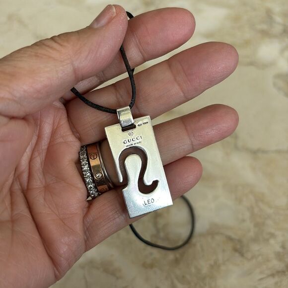 GUCCI Leo 925 Sterling Silver Zodiac Dog Tag Unisex Necklace Pendant - Picture 5 of 6